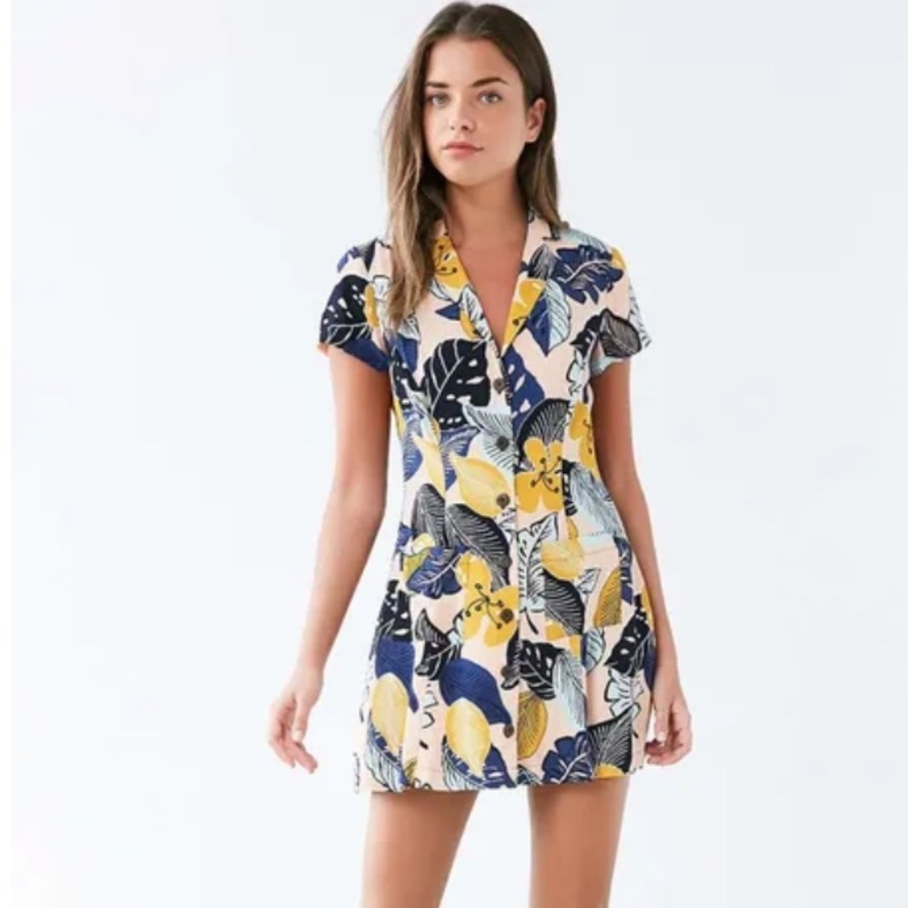 Urban Outfitters Silence + Noise Tropical Leaf Print Mini Dress size XS